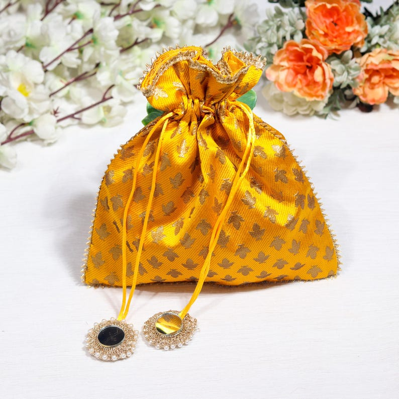 Brocade Mirror Potlis