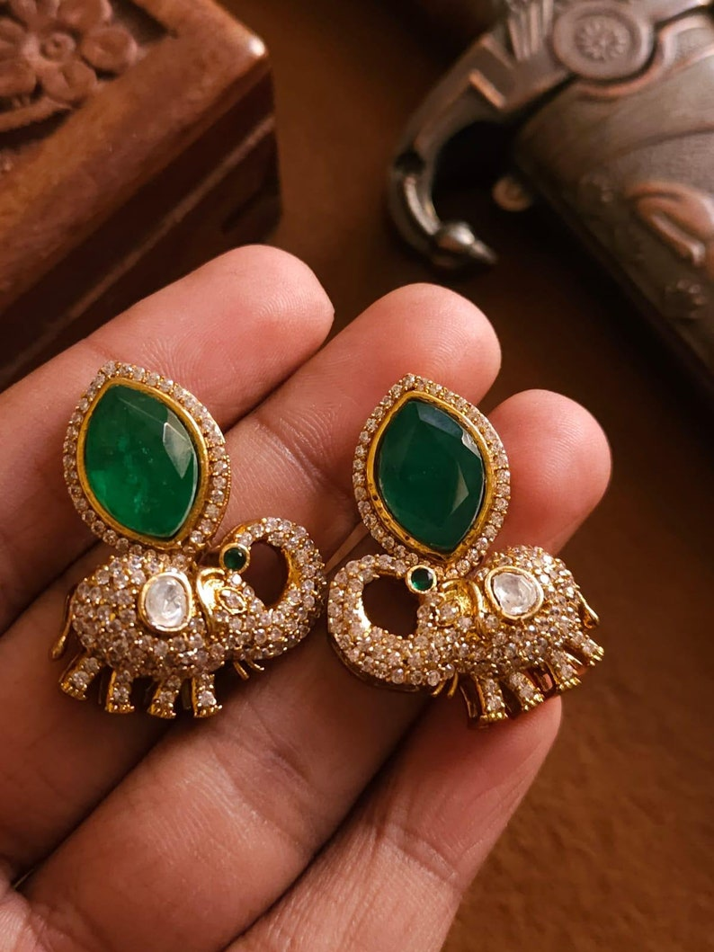 Manik Hathi Earrings