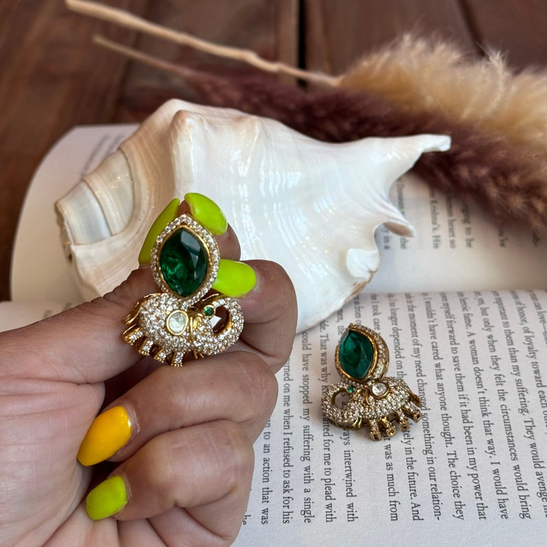 Manik Hathi Earrings