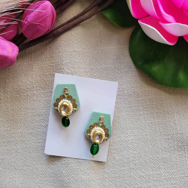 Tulsi Earrings Favors